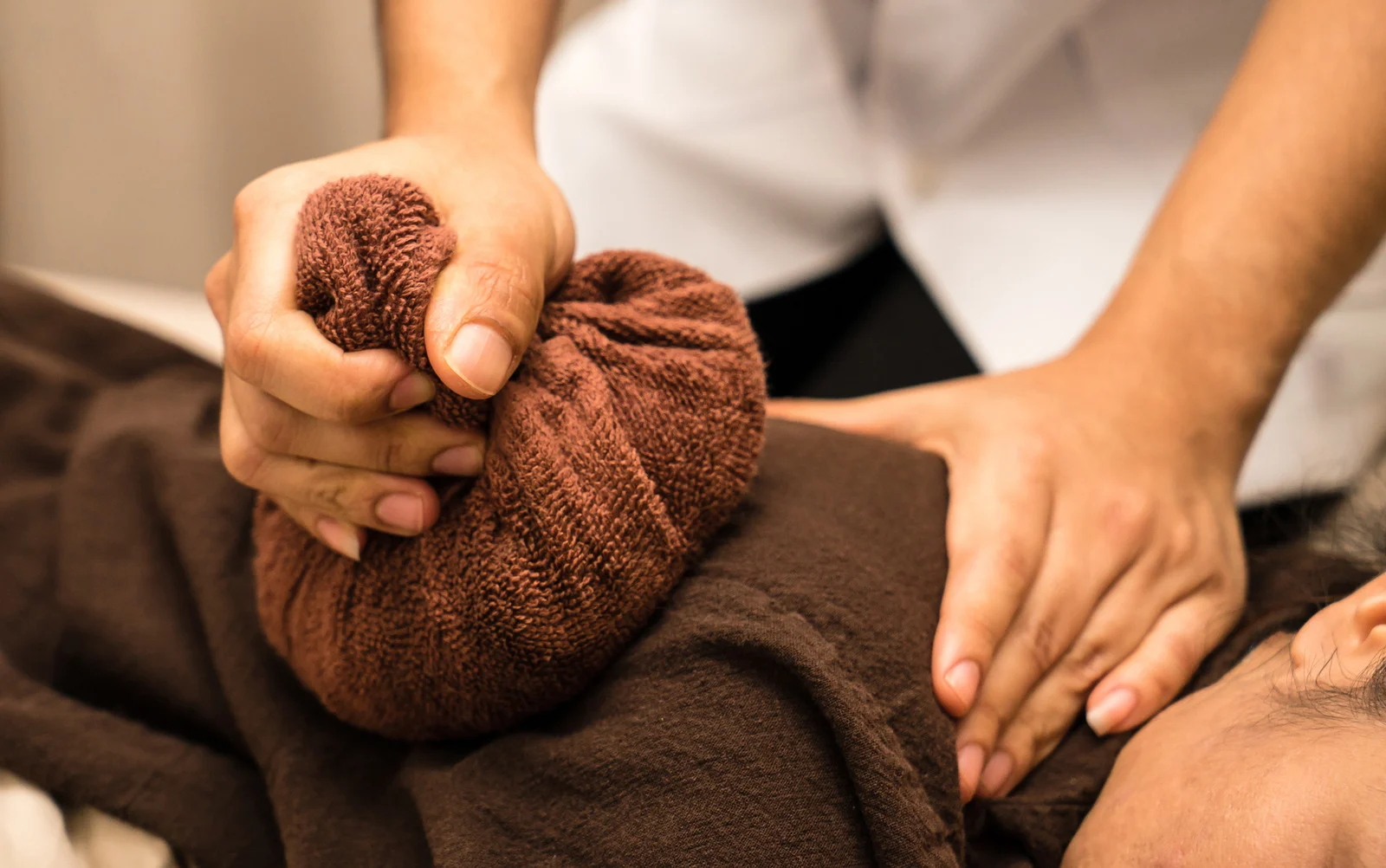 Spa με Ζεστά Πουγκιά